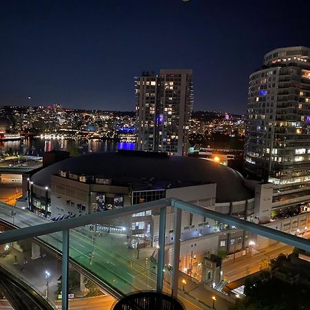 Beautiful Bright Modern Condo With Water View And Ac In Dt Vancouver 2Br,3Bd,2Bt Sleeps 6 Guests Free Parking Netflix Included 外观 照片